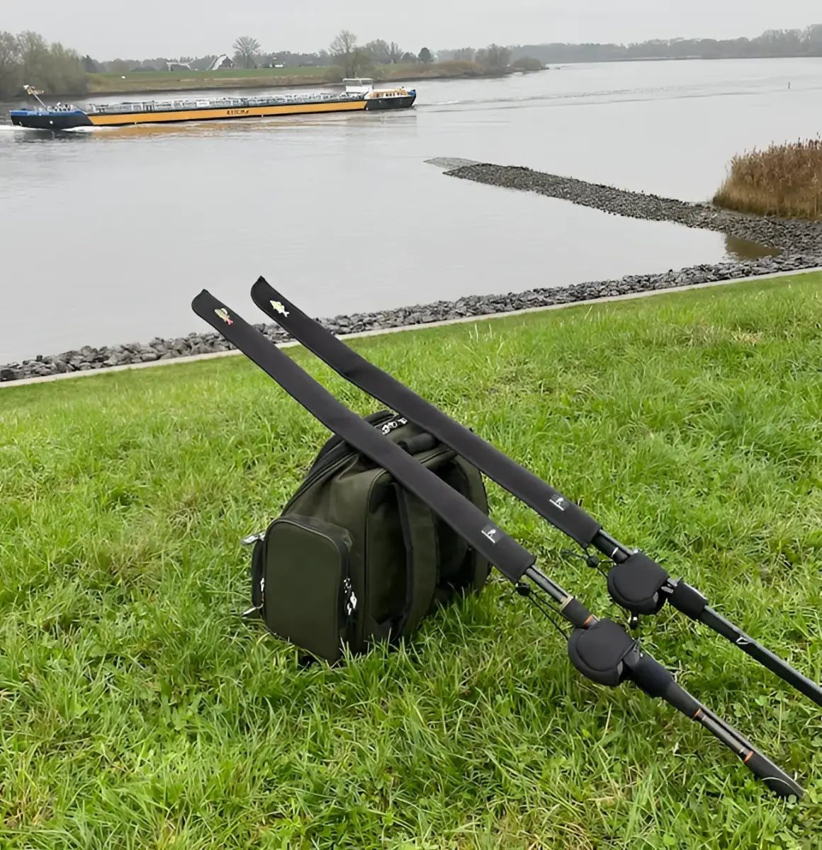 Rutensocke NEO Cast 2-Teiler (Rutenschutz für 2-teilige Casting-Ruten von 190cm bis 240cm)